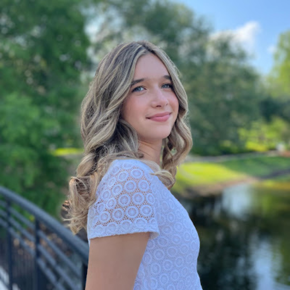 Meet your Posher, Isabella